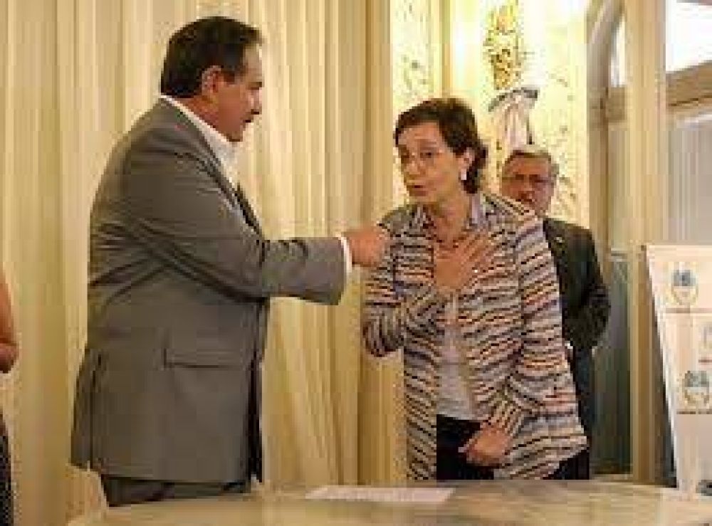 Mirkin volvi� a Diputados para apoyar el proyecto oficial de acuerdo con Ir�n