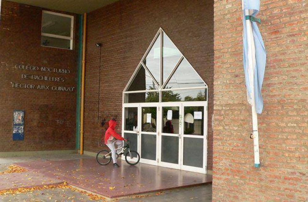 Alto acatamiento al paro docente