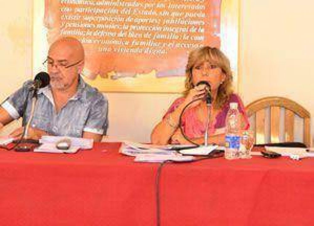 Docentes rechazan propuesta del 20%		