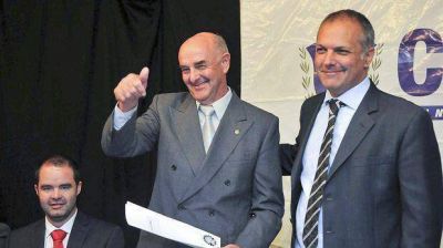 Buzzi inaugur� un nuevo Centro de Salud en Esquel
