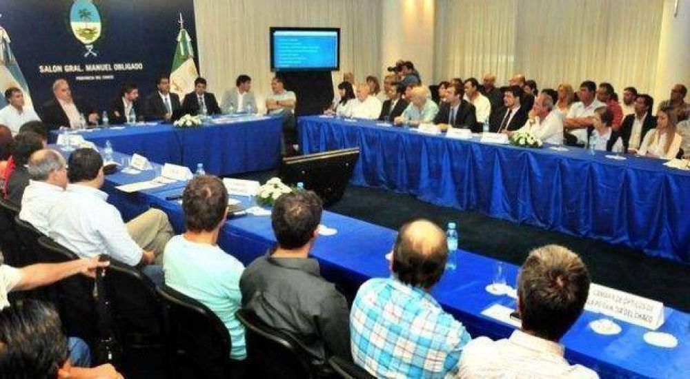 El gobierno firm� acuerdo de precios con distintos sectores