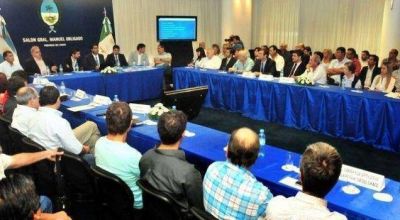 El gobierno firm� acuerdo de precios con distintos sectores