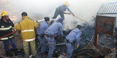 Incendio: Carencias log�sticas de bomberos