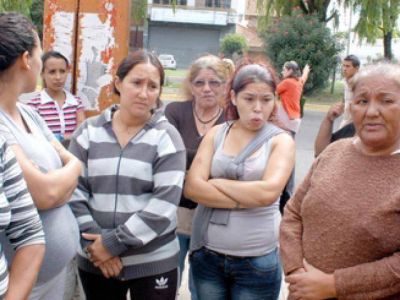 Cierran tres jardines en Itat�
