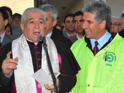 Dolor por la muerte de Monse�or Eduardo Miranda