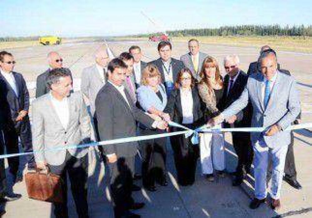 Invertir�n 26 millones de pesos en el edificio del aeropuerto Per�n 