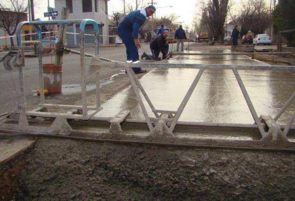 El Gobierno teme volver a parar la obra p�blica para cumplir con los aumentos salariales