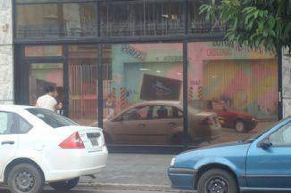Sigue hoy el paro docente a pesar de que Provincia llam� a paritarias