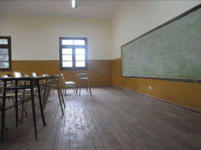 Aulas vac�as en cientos de escuelas