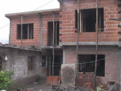 Asesinaron a mazazos a una familia en barrio Solidaridad