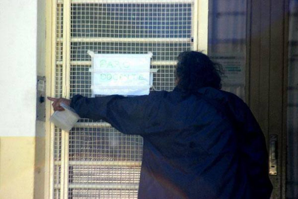 Alto acatamiento al paro de docentes en escuelas p�blicas