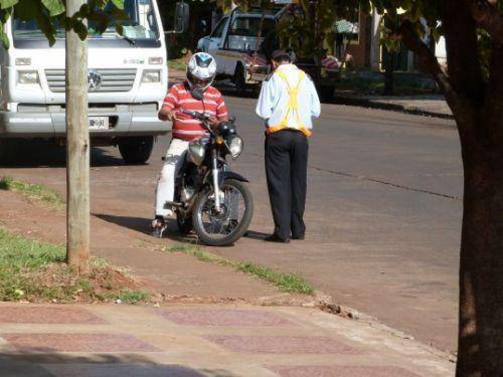 Retuvieron 27 licencias de conducir y detectaron 21 casos positivos de alcoholemia en controles de tr�nsito