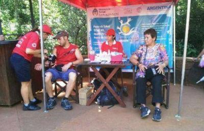 M�s de 22 mil turistas fueron asistidos en Cataratas del Iguaz� durante la campa�a de verano 2013
