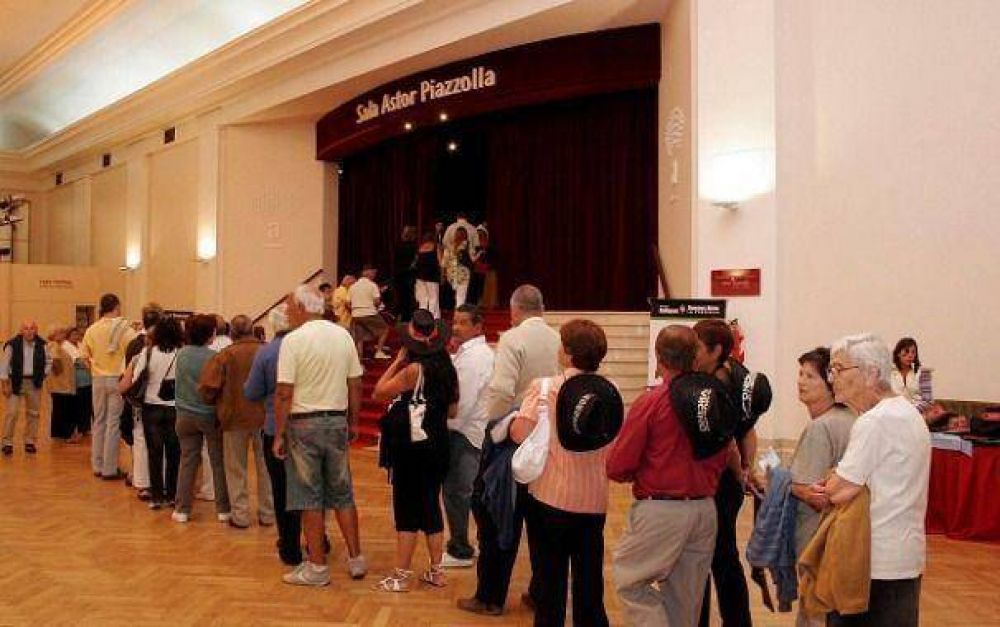 Casi 6.800 jubilados disfrutaron del Auditorium