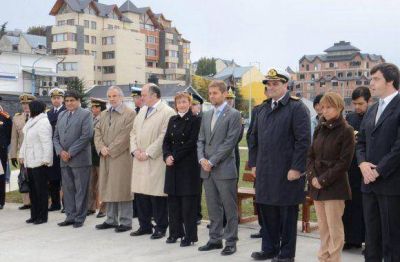 R�os y Sciurano participaron del homenaje al General Jos� de San Mart�n