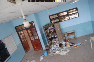 Escuela N� 402: volvieron a da�ar aulas y armarios