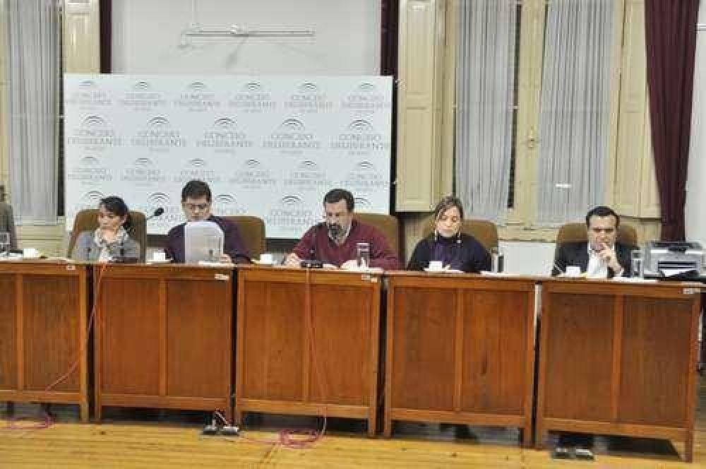 Hoy, concejales y consejeros escolares visitar�n Cachar�