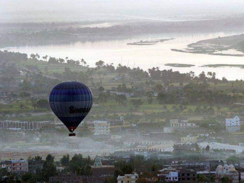 Egipto: mueren 19 personas por la explosi�n de un globo aerost�tico