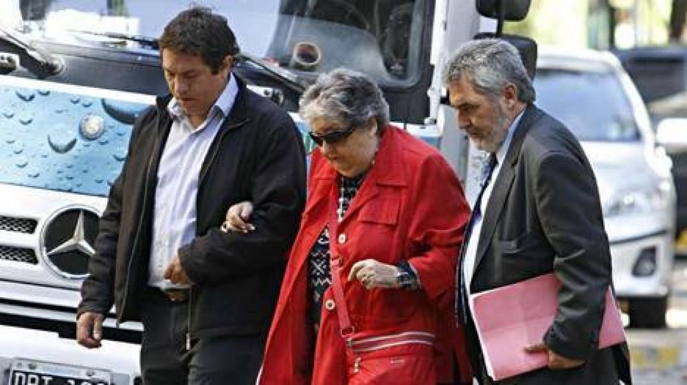 Ante el juez, Bonafini asegur� que los hermanos Schoklender "se afanaron todo"