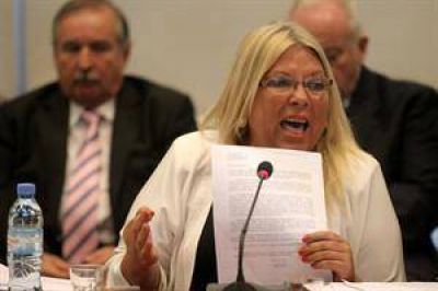 El mensaje "�ntimo" de Carri� a Timerman: "Usted nos ha entregado"