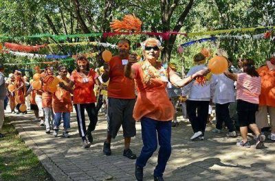 Los abuelos de San Fernando festejaron el cierre de su colonia