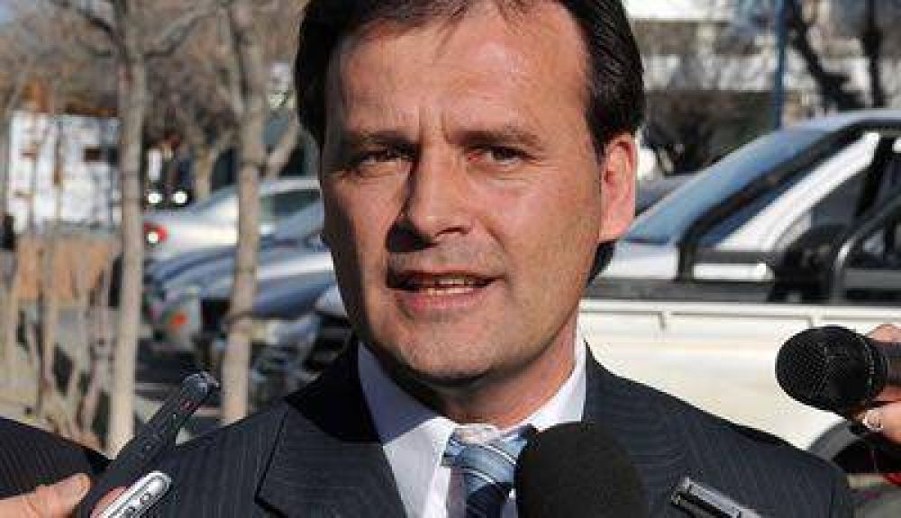 Mac Karthy: �Lorenzino est� habilitado a ser candidato porque es nacido en la provincia�