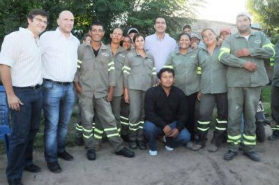 Capitanich asegur� que se construyen 3000 viviendas a trav�s de cooperativas