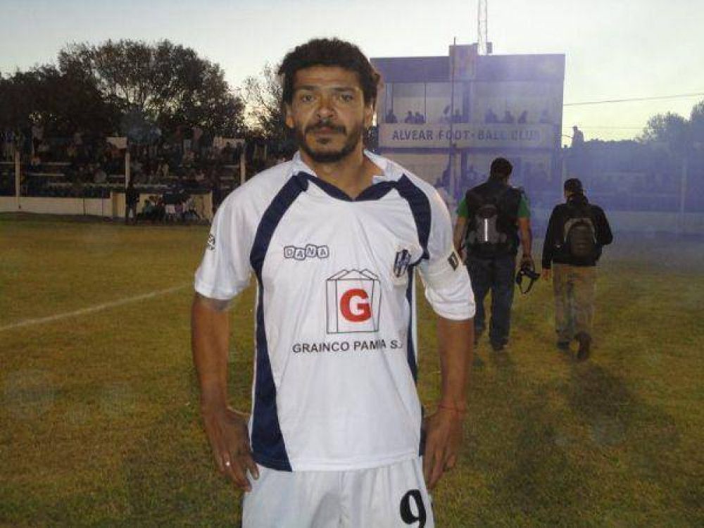 El "Palomo" G�mez jugar� en Anguilense