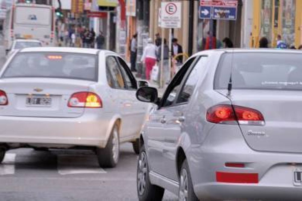 �M�s sem�foros para una ciudad que hay que educar�