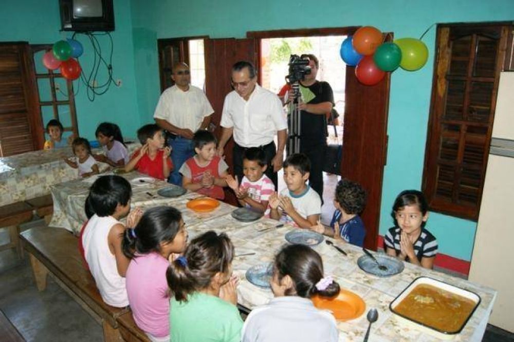Renovaron el comedor municipal Pap� Noel