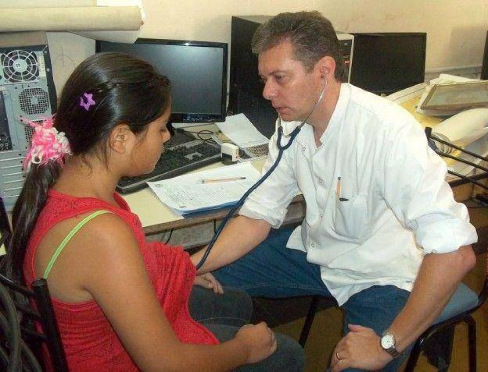 Cosqu�n: El Hospital Cima se fue a las escuelas y jardines