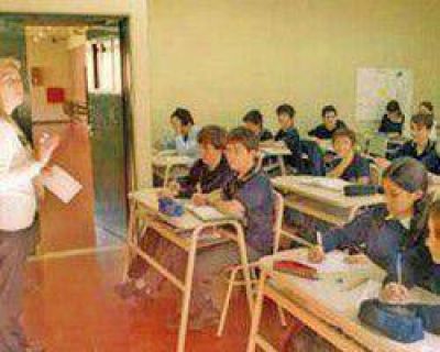 Este ciclo, el nivel secundario tendr� 6 horas m�s
