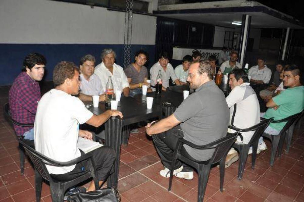 Respaldo de Deportes para el Club Sarmiento