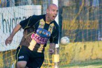 Diego Vel�zquez podr�a convertirse en el delantero que quiere Juventud