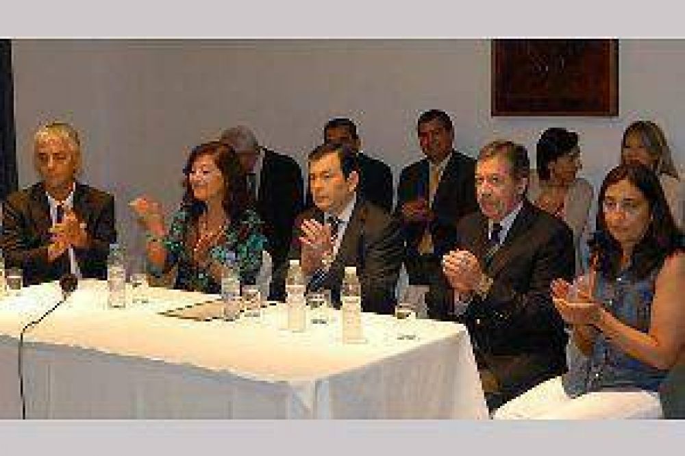 Zamora destac� el "fuerte impacto" de las pol�ticas nacionales en sectores vulnerables