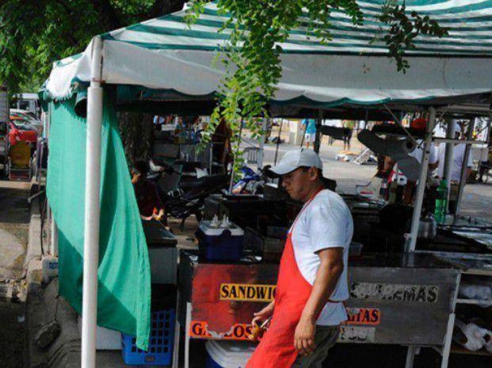 Due�os de carritos de la Rambla, en pie de guerra