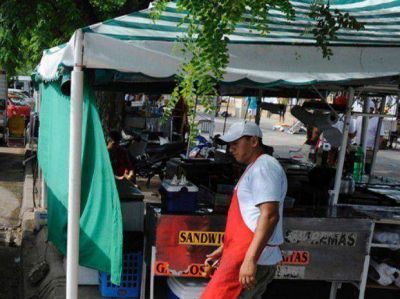 Due�os de carritos de la Rambla, en pie de guerra