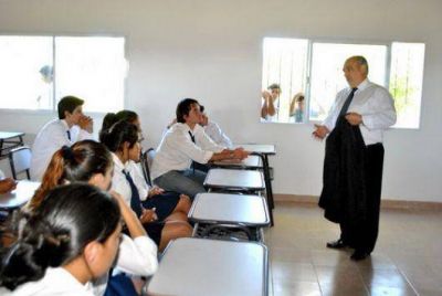 Ricardo contin�a con su estilo por el Interior