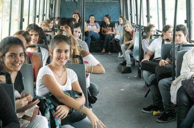 El boleto estudiantil gratuito contin�a su viaje por el Interior de Corrientes