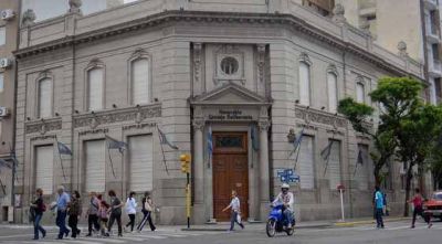 El edificio del Concejo muestra grandes falencias