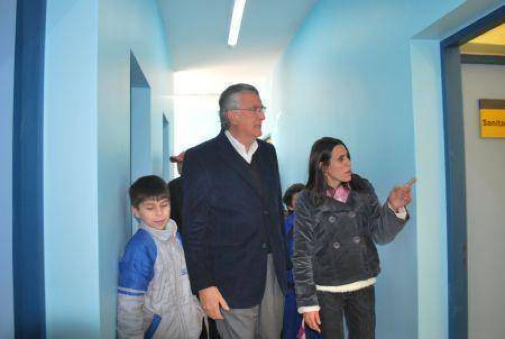 Niegan presiones para sumar gobernadores a las listas.