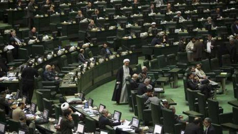El Parlamento iran� ya debate el acuerdo con Argentina por la causa AMIA