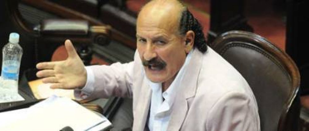 Yoma rechaz� el acuerdo y pidi� una Conadep para investigar el atentado