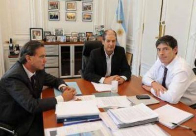 Acompa�ado de Pichetto, Sabbatella se reuni� con Abal Medina