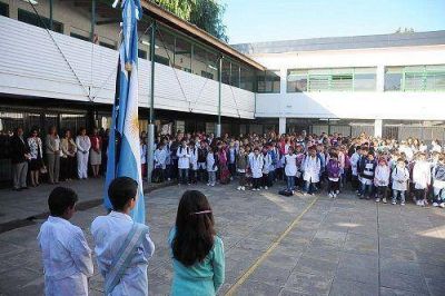 Los chicos de Tigre volvieron a las clases, con sus escuelas renovadas