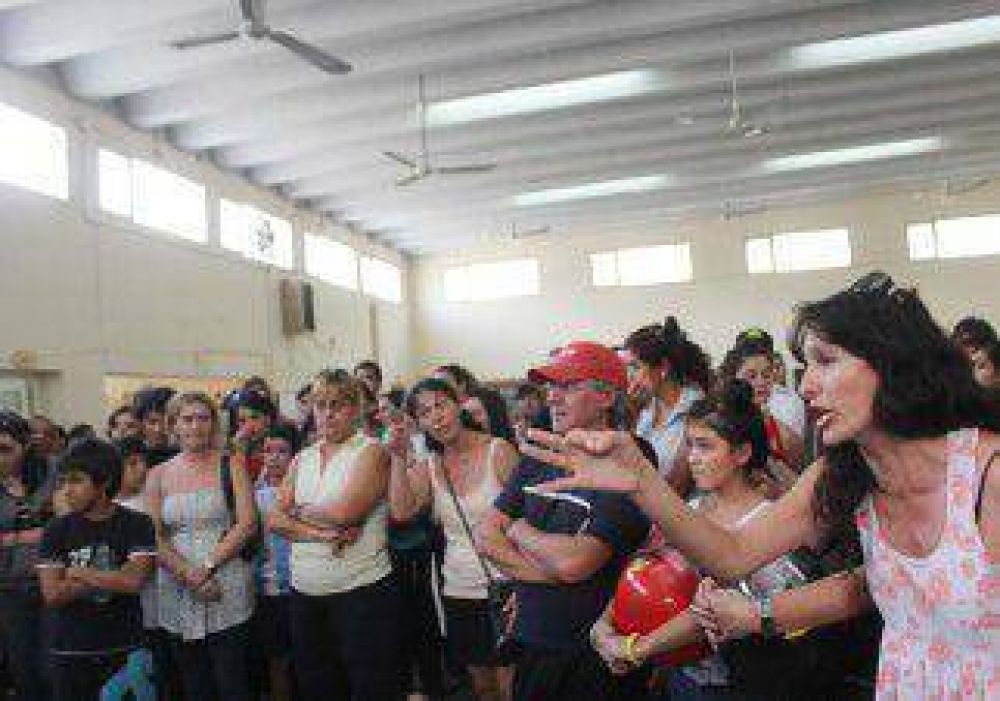 Bronca e indignaci�n en la Escuela 131 