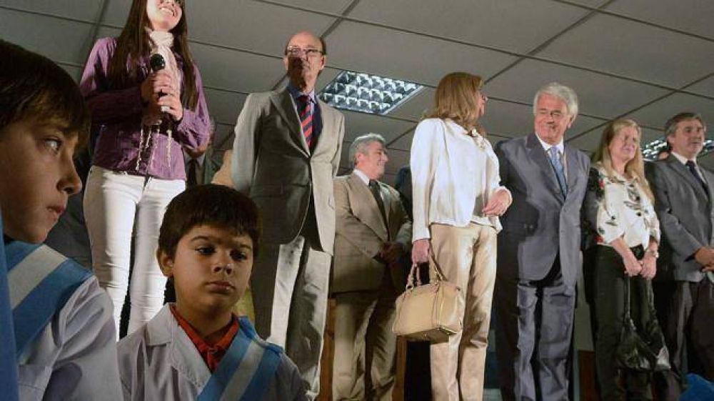 De la Sota cont� que llor� cuando fue a primero inferior