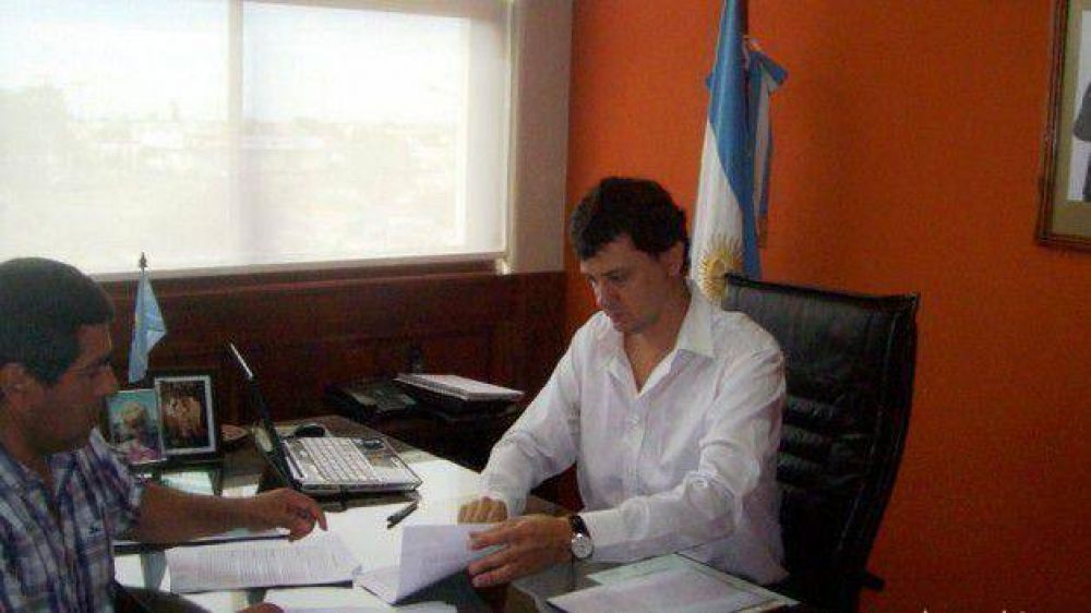 Se firmaron tres convenios con El Mait�n