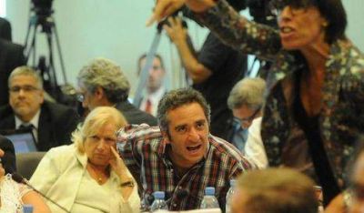 Herrero con duras cr�ticas al "Cuervo" Larroque