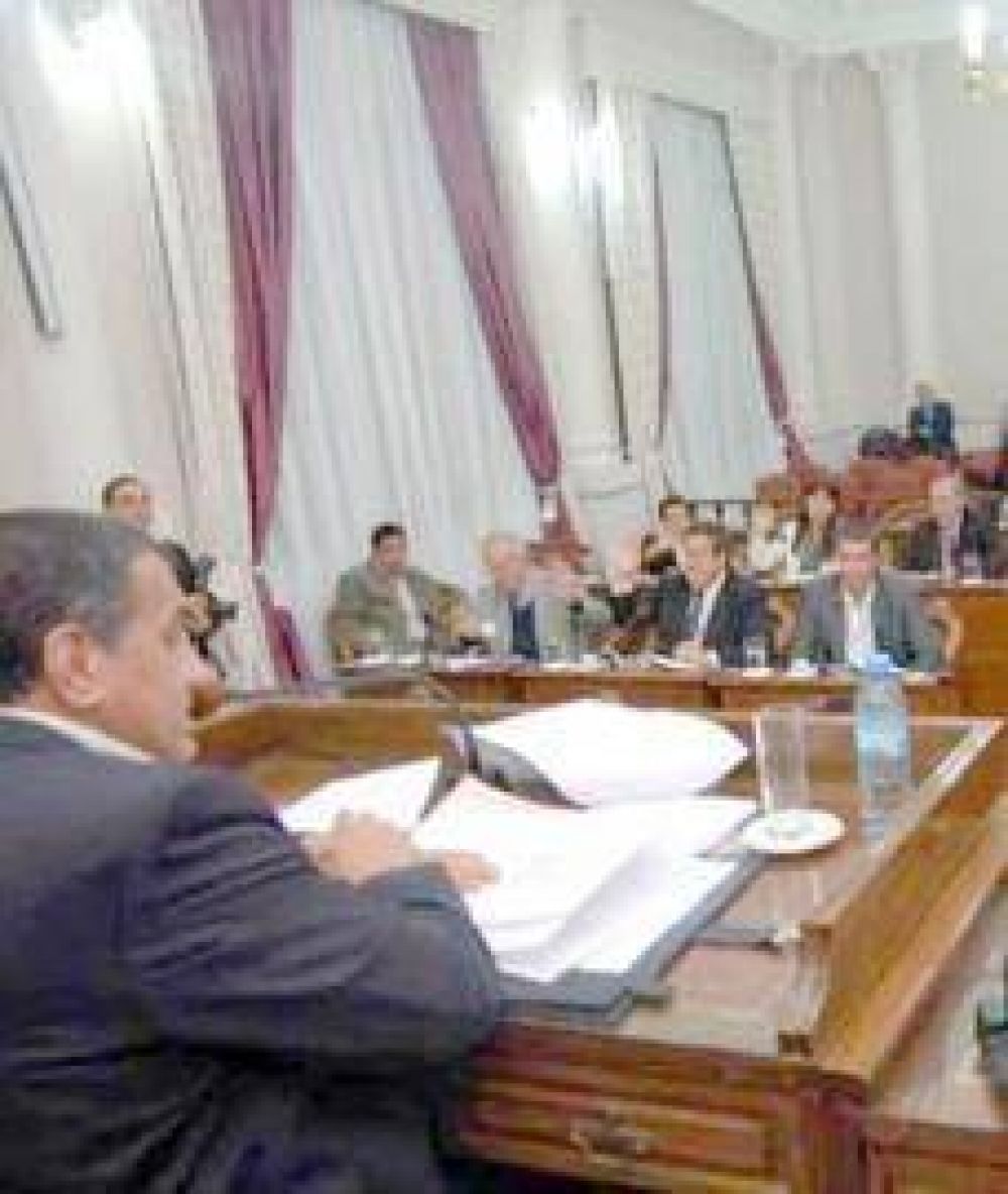 Programa M�s Cerca: otorgan la media sanci�n con modificaciones